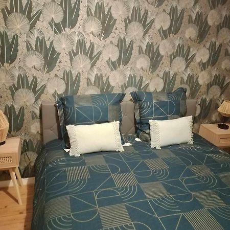 Chambre D'Hote Familiale De La Maison Bleue Lanvallay Buitenkant foto