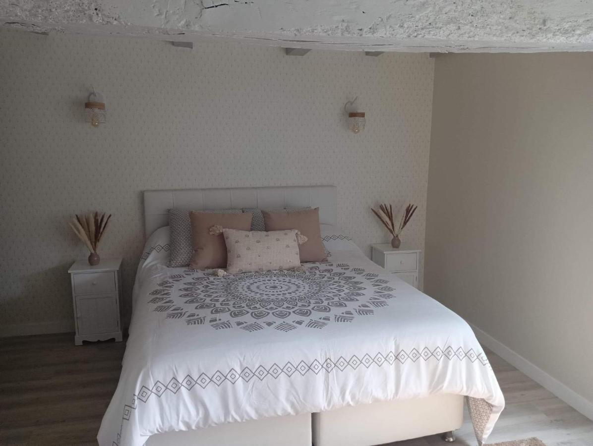 Chambre D'Hote Familiale De La Maison Bleue Lanvallay Buitenkant foto