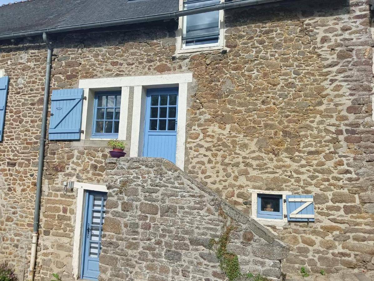 Chambre D'Hote Familiale De La Maison Bleue Lanvallay Buitenkant foto